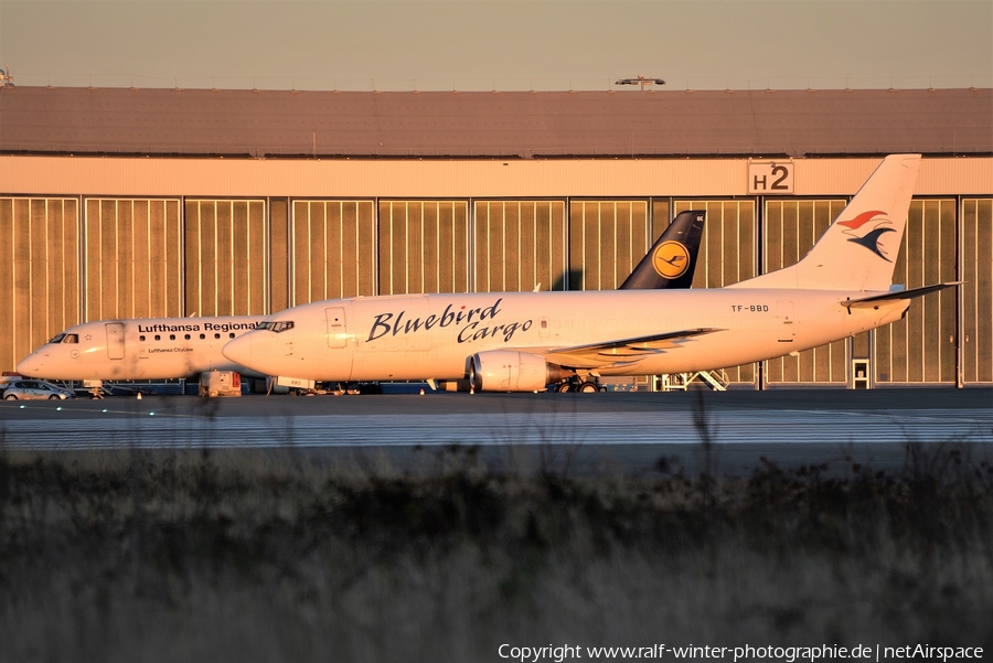 Bluebird Cargo Boeing 737-3Y0(SF) (TF-BBD) | Photo 382383