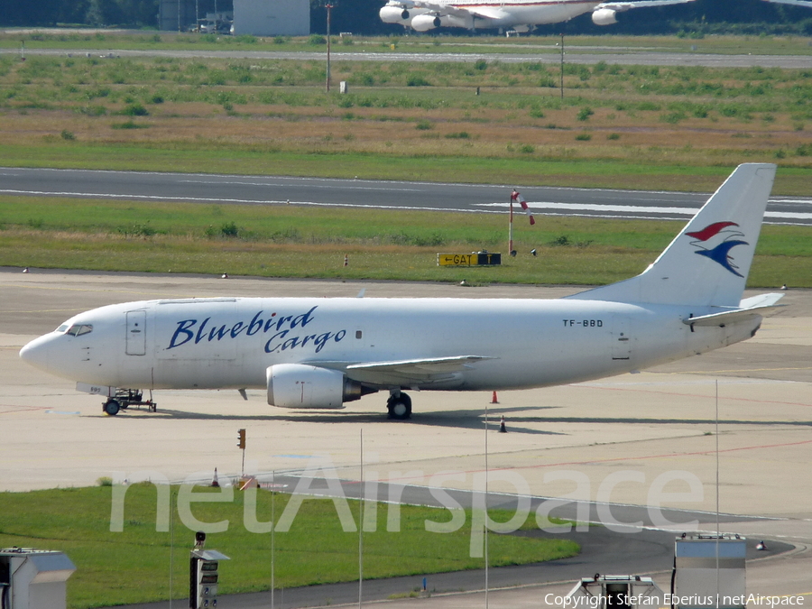 Bluebird Cargo Boeing 737-3Y0(SF) (TF-BBD) | Photo 490563