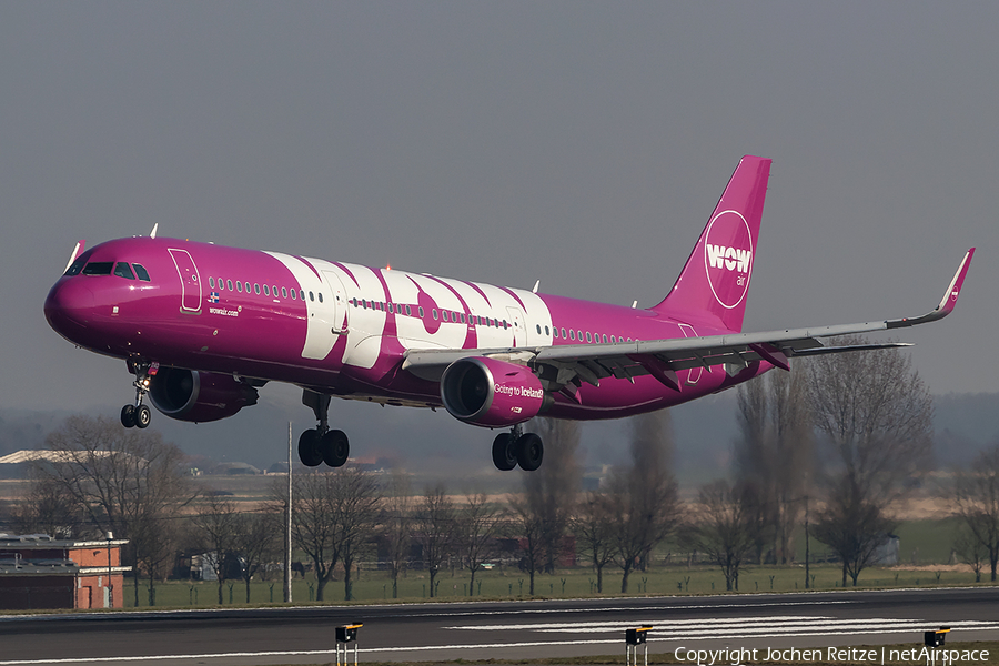 WOW Air Airbus A321-211 (TF-DAD) | Photo 233228