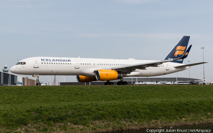 Icelandair Boeing 757-23N (TF-FIC) | Photo 254150