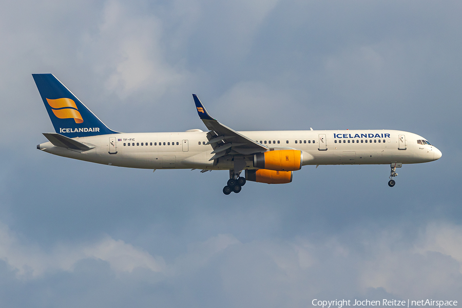 Icelandair Boeing 757-23N (TF-FIC) | Photo 473570
