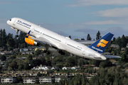 Icelandair Boeing 757-23N (TF-FIC) at  Portland - International, United States