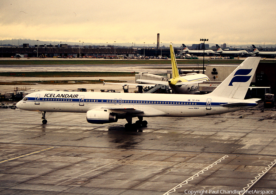 Icelandair Boeing 757-208 (TF-FIH) | Photo 65140