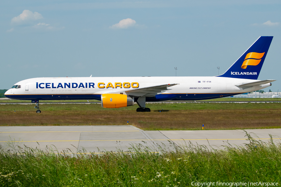 Icelandair Cargo Boeing 757-208(PCF) (TF-FIH) | Photo 572904