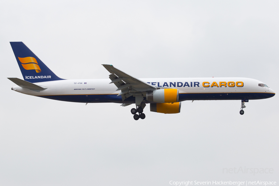 Icelandair Cargo Boeing 757-208(PCF) (TF-FIH) | Photo 229328