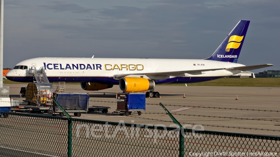 Icelandair Cargo Boeing 757-208(PCF) (TF-FIH) | Photo 232633