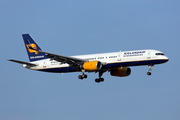 Icelandair Boeing 757-208 (TF-FII) at  New York - John F. Kennedy International, United States