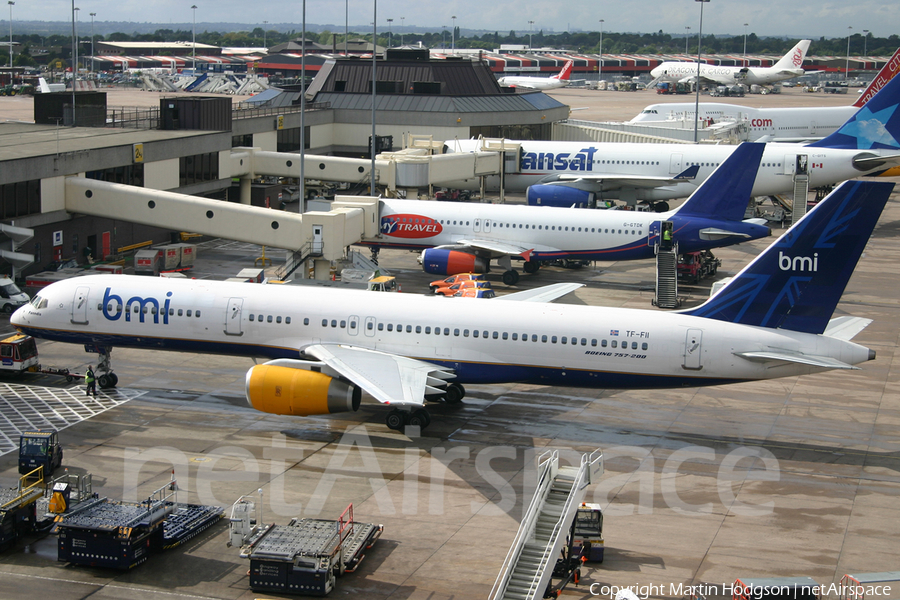 bmi Boeing 757-208 (TF-FII) | Photo 300187