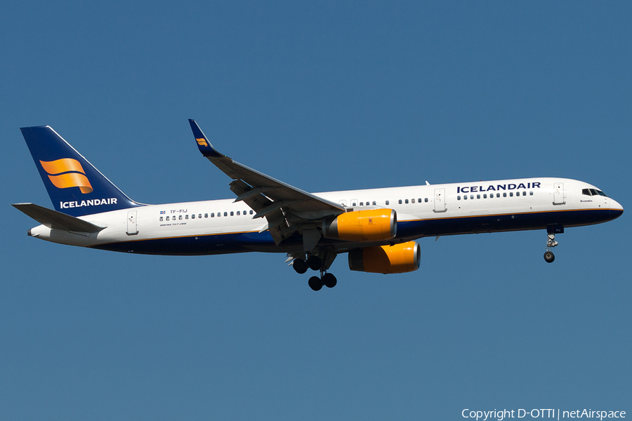 Icelandair Boeing 757-208 (TF-FIJ) | Photo 197572
