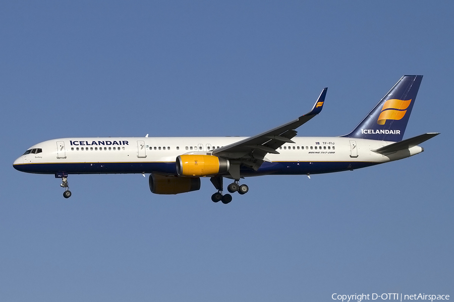 Icelandair Boeing 757-208 (TF-FIJ) | Photo 400747
