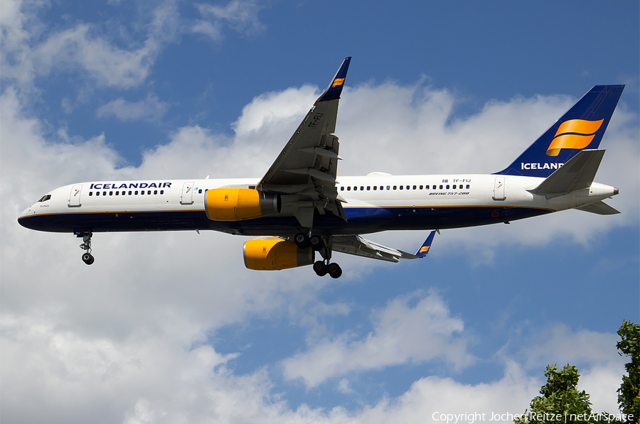 Icelandair Boeing 757-208 (TF-FIJ) | Photo 50834