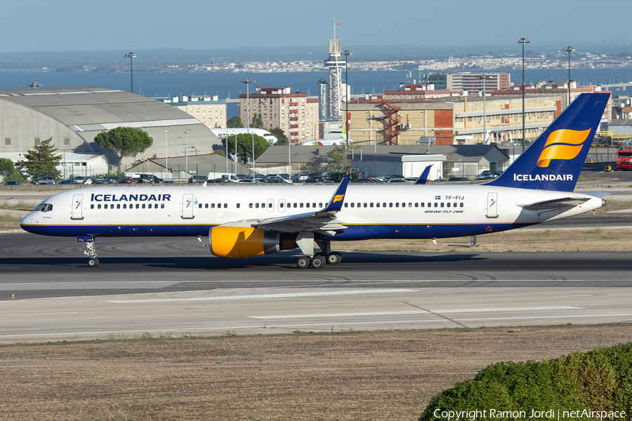 Icelandair Boeing 757-208 (TF-FIJ) | Photo 354302