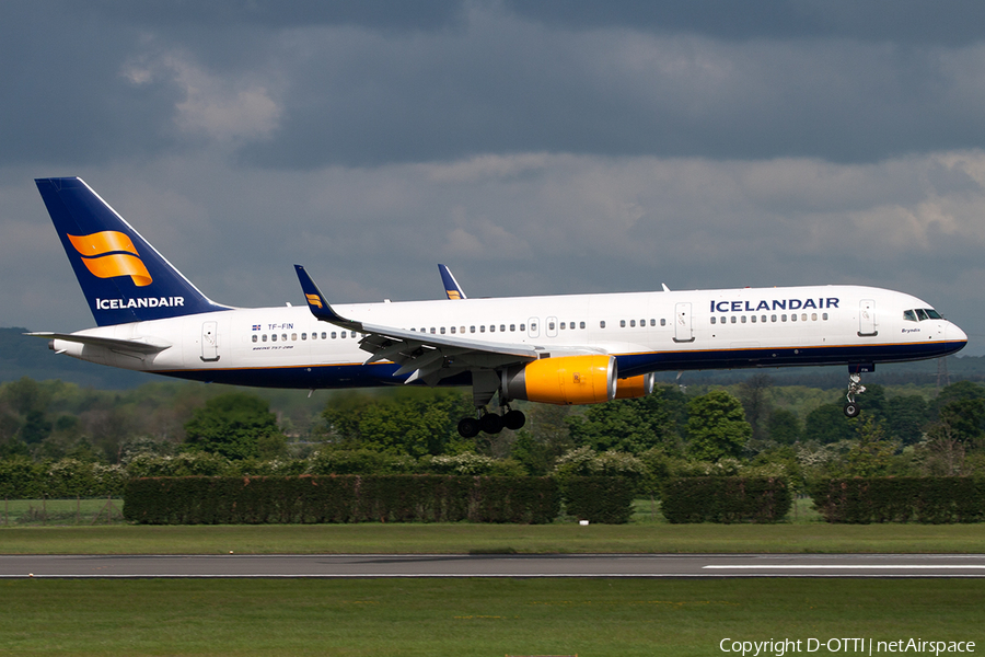 Icelandair Boeing 757-208 (TF-FIN) | Photo 200623