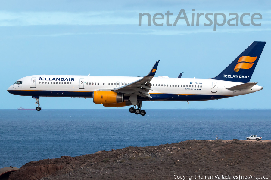 Icelandair Boeing 757-208 (TF-FIN) | Photo 478687