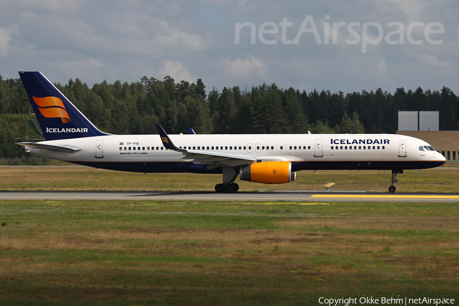 Icelandair Boeing 757-208 (TF-FIO) | Photo 72691
