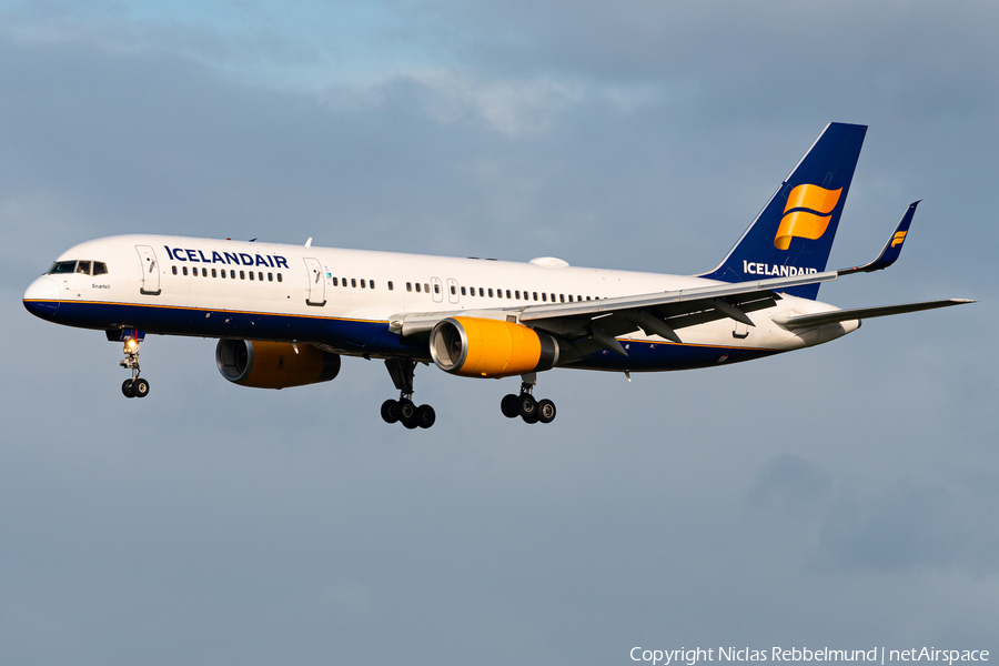 Icelandair Boeing 757-208 (TF-FIP) | Photo 355092