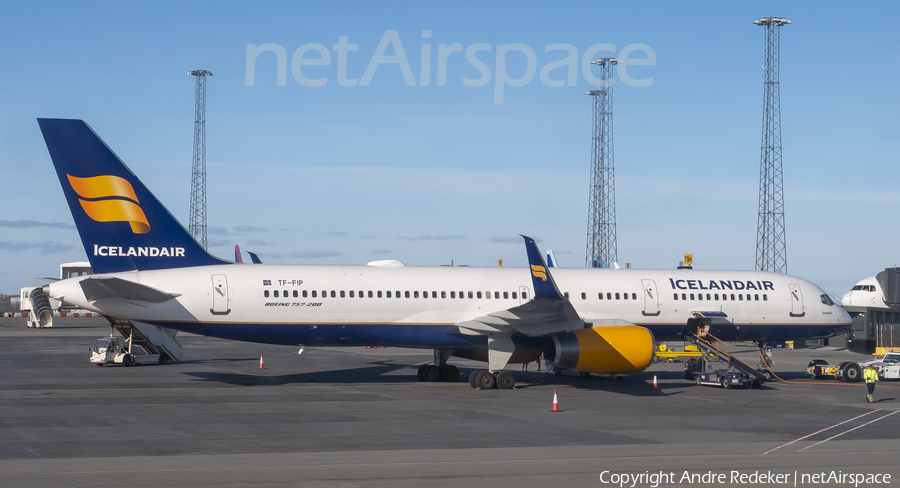 Icelandair Boeing 757-208 (TF-FIP) | Photo 677496