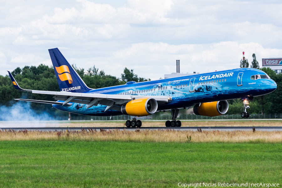 Icelandair Boeing 757-256 (TF-FIR) | Photo 250183