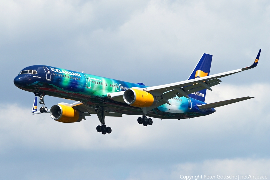 Icelandair Boeing 757-256 (TF-FIU) | Photo 164077