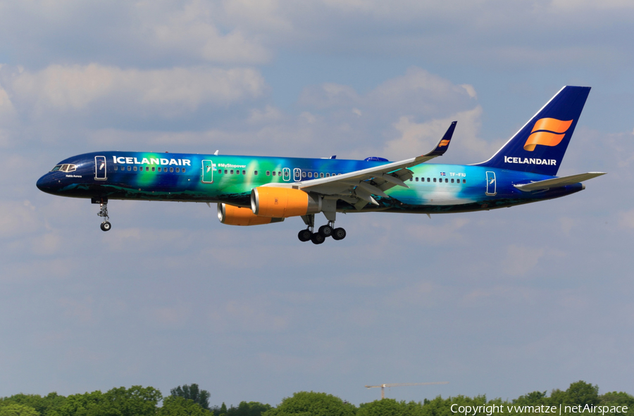 Icelandair Boeing 757-256 (TF-FIU) | Photo 164096