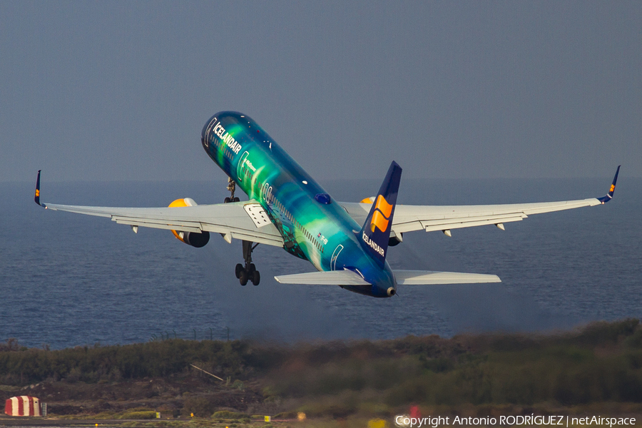 Icelandair Boeing 757-256 (TF-FIU) | Photo 308429