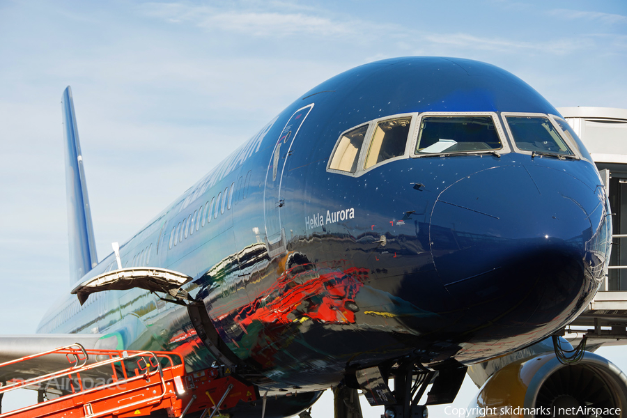 Icelandair Boeing 757-256 (TF-FIU) | Photo 87488