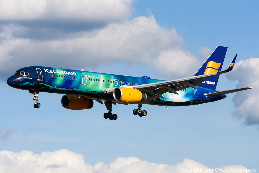 Icelandair Boeing 757-256 (TF-FIU) | Photo 474115