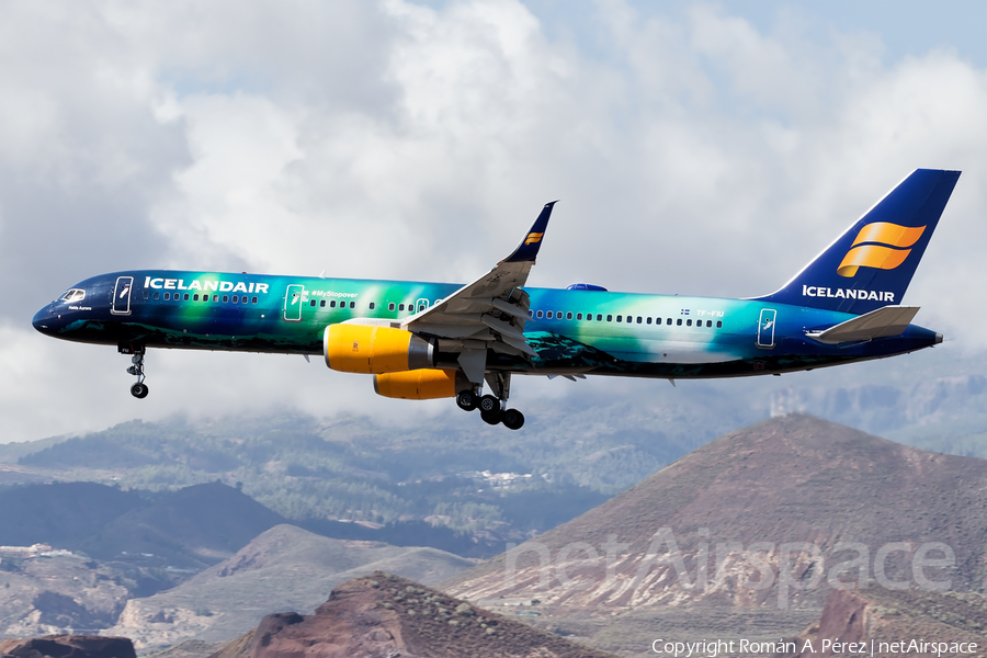 Icelandair Boeing 757-256 (TF-FIU) | Photo 274747