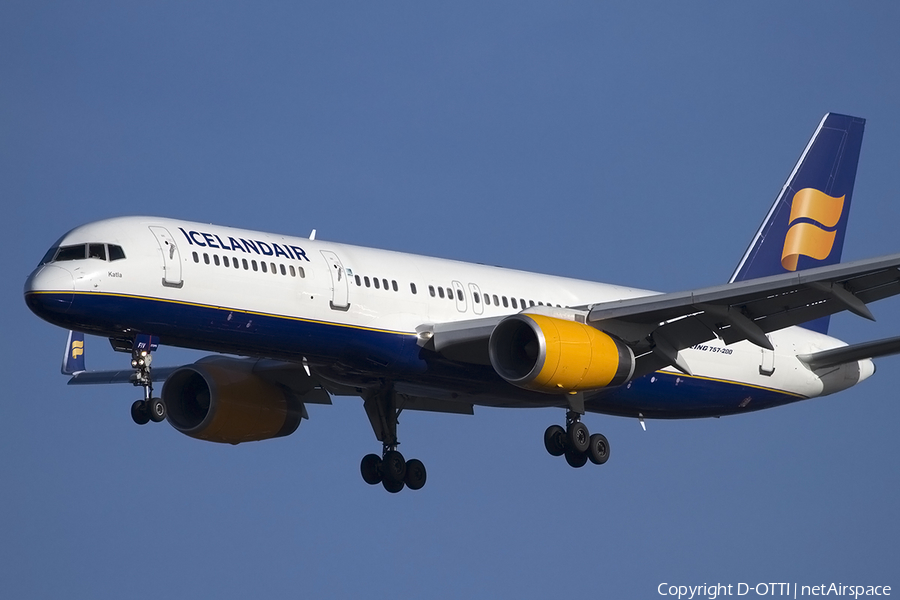 Icelandair Boeing 757-208 (TF-FIV) | Photo 400212