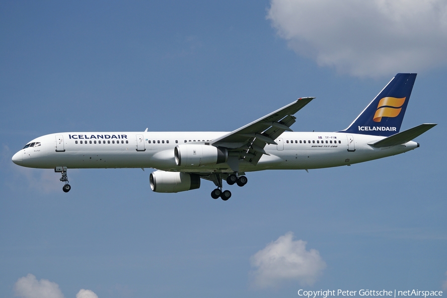 Icelandair Boeing 757-27B (TF-FIW) | Photo 110582