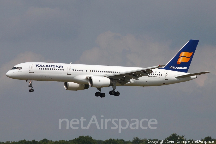 Icelandair Boeing 757-27B (TF-FIW) | Photo 53276