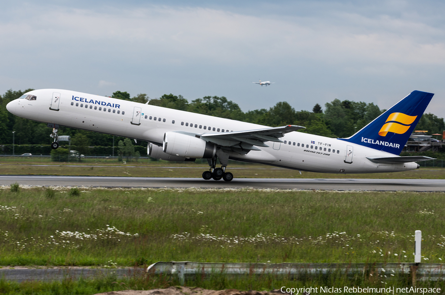 Icelandair Boeing 757-27B (TF-FIW) | Photo 324803