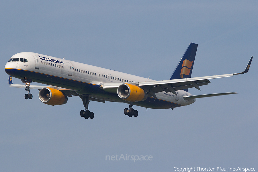 Icelandair Boeing 757-308 (TF-FIX) | Photo 62291