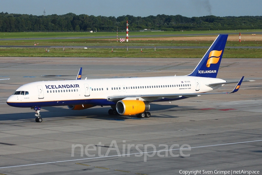 Icelandair Boeing 757-256 (TF-FIY) | Photo 20441