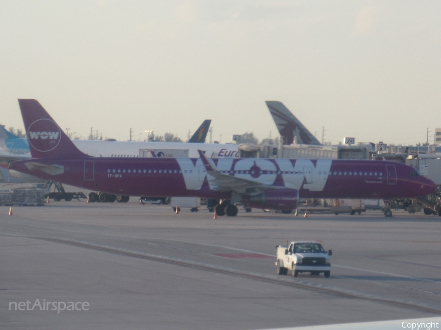 WOW Air Airbus A321-211 (TF-GPA) | Photo 295245
