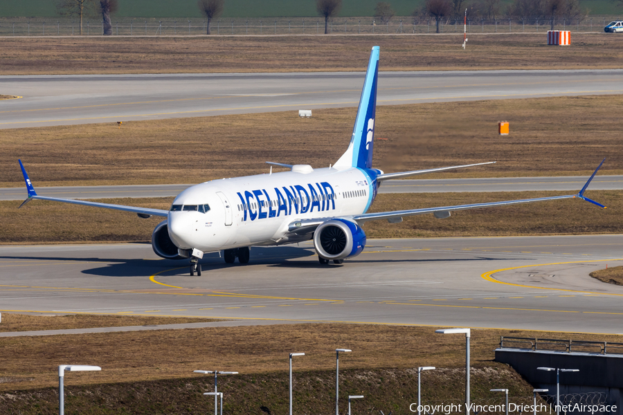 Icelandair Boeing 737-9 MAX (TF-ICC) | Photo 648304