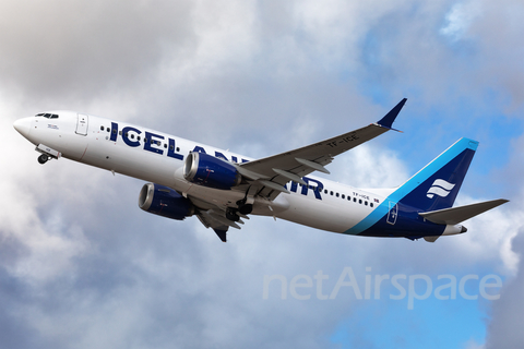 Icelandair Boeing 737-8 MAX (TF-ICE) at  Tenerife Sur - Reina Sofia, Spain