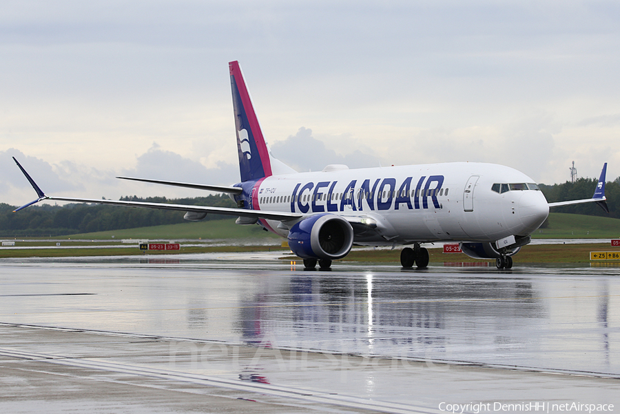 Icelandair Boeing 737-8 MAX (TF-ICU) | Photo 528173