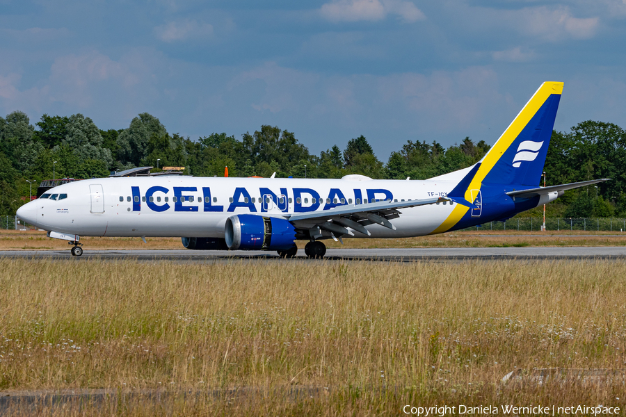 Icelandair Boeing 737-8 MAX (TF-ICY) | Photo 575875