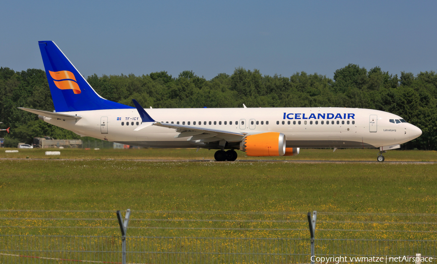Icelandair Boeing 737-8 MAX (TF-ICY) | Photo 245518