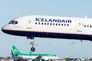 Icelandair Boeing 757-223 (TF-ISD) at  Dublin, Ireland