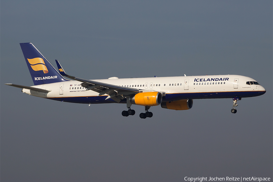 Icelandair Boeing 757-223 (TF-ISD) | Photo 130706