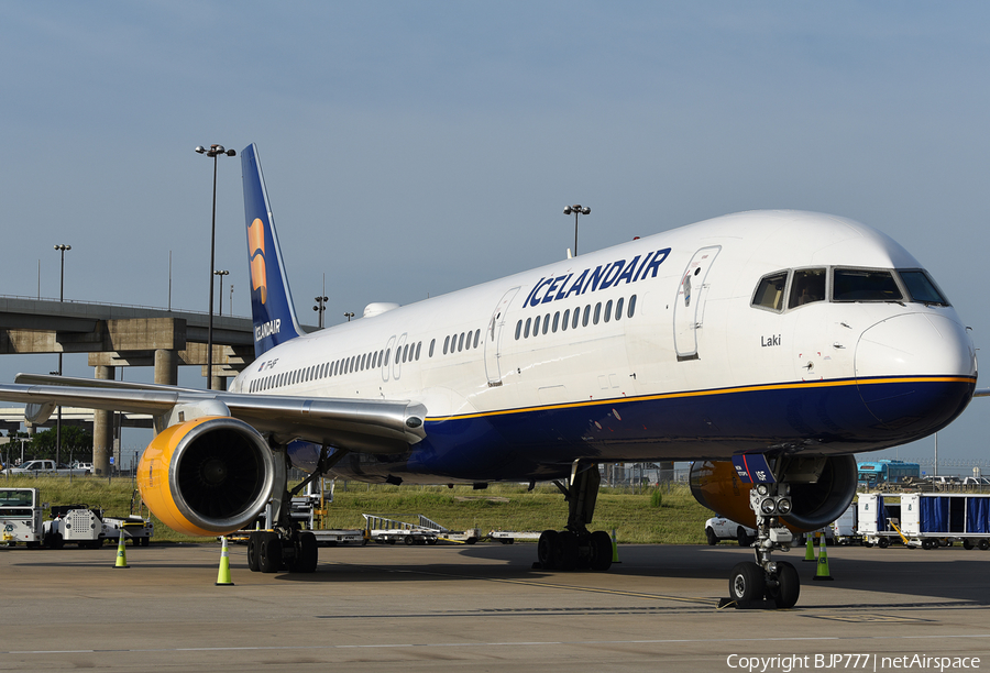 Icelandair Boeing 757-223 (TF-ISF) | Photo 247044