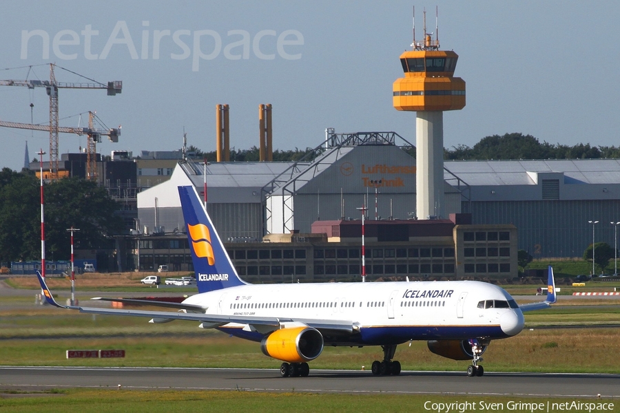 Icelandair Boeing 757-223 (TF-ISF) | Photo 28855