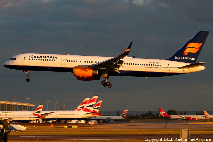 Icelandair Boeing 757-223 (TF-ISF) | Photo 187387