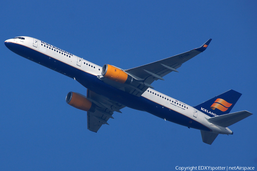 Icelandair Boeing 757-223 (TF-ISK) | Photo 382773