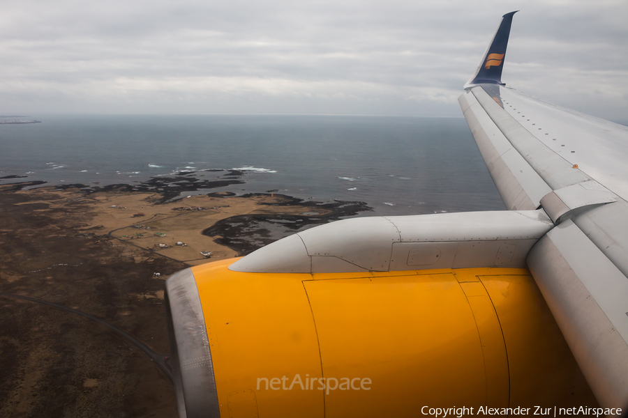 Icelandair Boeing 757-256 (TF-ISR) | Photo 238807