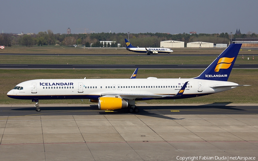 Icelandair Boeing 757-256 (TF-ISR) | Photo 347721