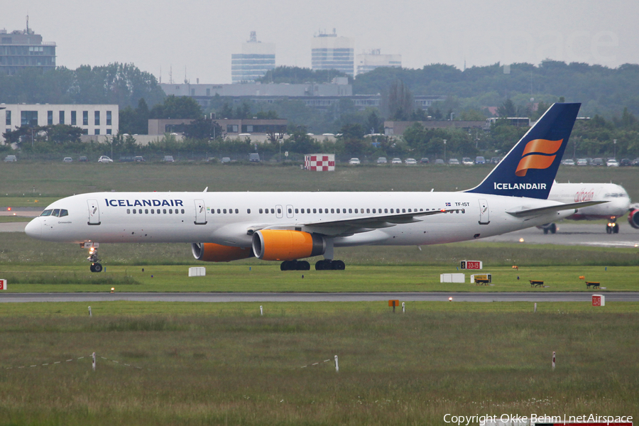Icelandair Boeing 757-256 (TF-IST) | Photo 72694