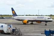 Icelandair Boeing 757-256 (TF-ISV) at  Dublin, Ireland